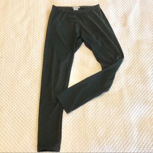 Leggings by Romeo & Juliet Couture